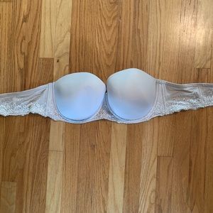 Torrid Strapless Bra. 42DDD